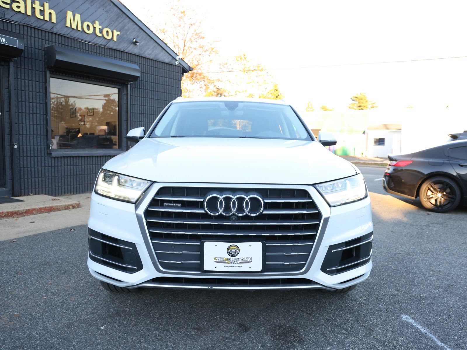 Used 2019 Audi Q7 3.0T Premium w/ Cold Weather Package AWD/4WD image 2