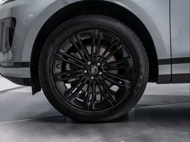 Used 2026 Land Rover Range Rover Evoque S AWD/4WD image 11