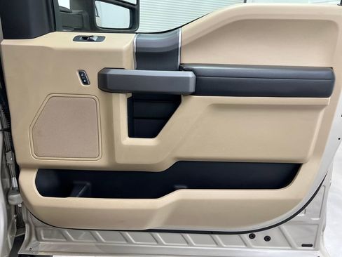 Used 2018 Ford F150 XLT w/ Equipment Group 302A Luxury AWD/4WD image 24
