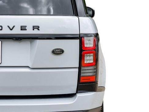 Used 2017 Land Rover Range Rover Supercharged image 54