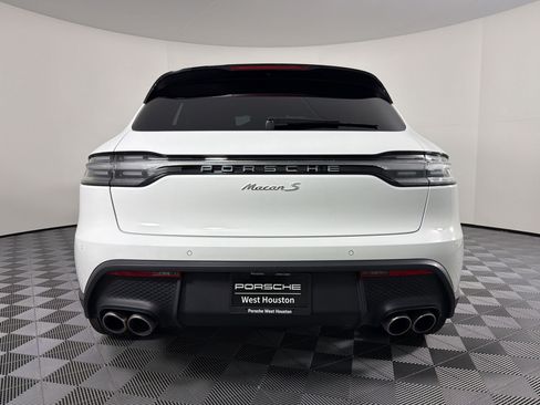 Certified 2023 Porsche Macan S AWD/4WD image 10