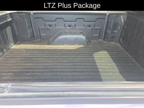 Used 2021 Chevrolet Silverado 1500 LTZ w/ Technology Package AWD/4WD image 14