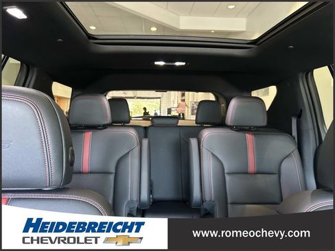 Used 2024 Chevrolet Traverse RS w/ LPO, Floor Liner Package AWD/4WD image 38