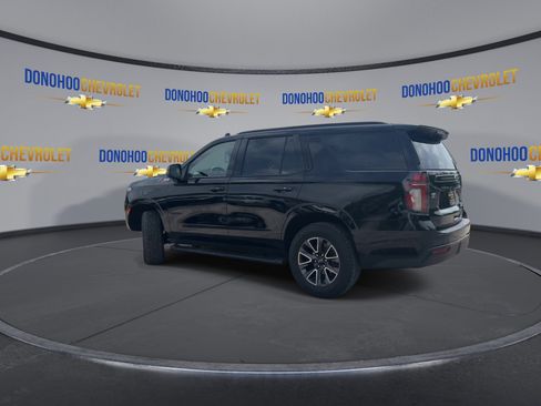 Used 2023 Chevrolet Tahoe Z71 w/ Luxury Package AWD/4WD image 9