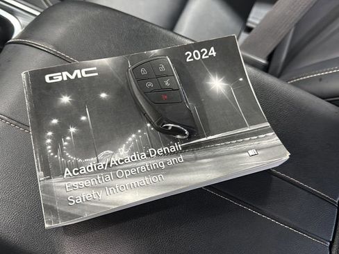 Used 2024 GMC Acadia Elevation AWD/4WD image 38