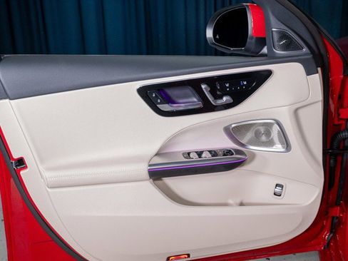 Certified 2025 Mercedes-Benz C 300 Sedan image 12