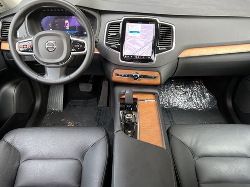 Used 2023 Volvo XC90 B5 Plus AWD/4WD image 15