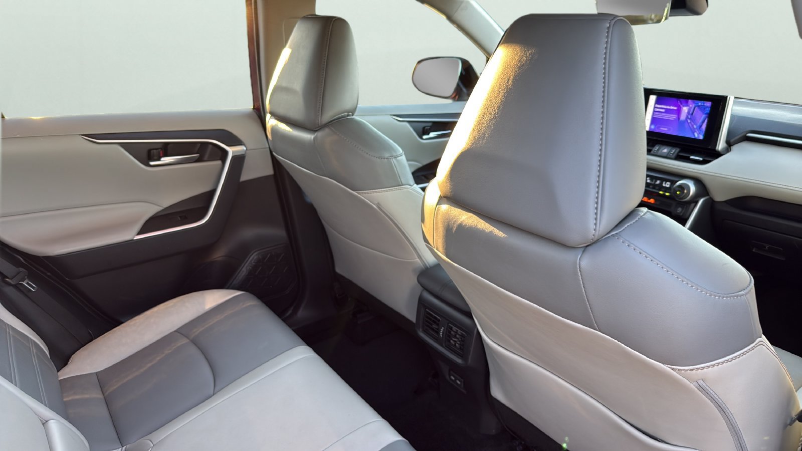 Used 2024 Toyota RAV4 XLE Premium FWD image 25