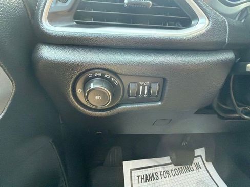 Used 2018 Chrysler Pacifica Limited w/ S Appearance Package FWD image 31