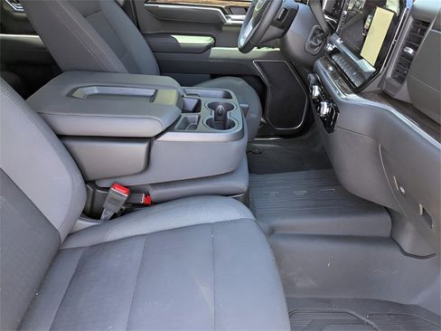 New 2025 GMC Sierra 1500 Elevation image 28