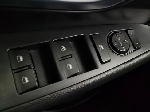 Used 2018 Hyundai Elantra GT w/ Tech Package 03 image 27