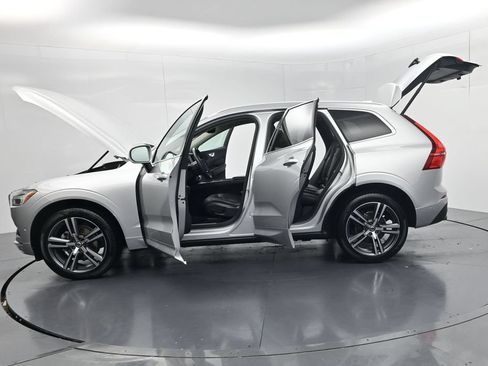 Used 2019 Volvo XC60 T5 Momentum w/ Multimedia Package AWD/4WD image 64