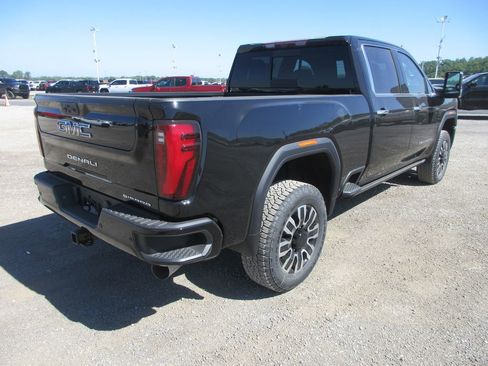 New 2026 GMC Sierra 2500 Denali Ultimate w/ Max Trailering Package AWD/4WD image 5