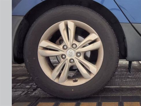 Used 2012 Hyundai Tucson GLS FWD image 11