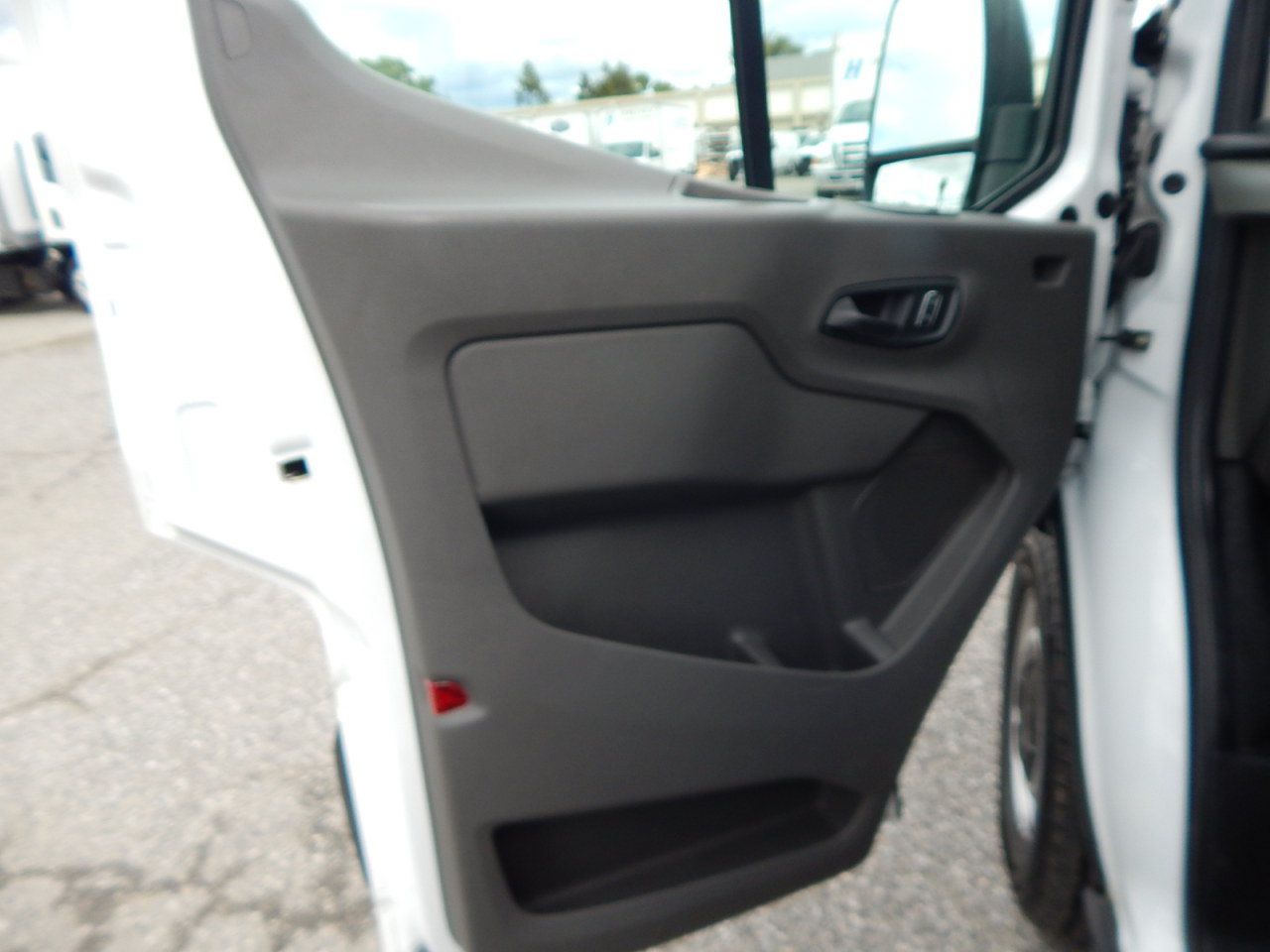 Used 2022 Ford Transit 250 Low Roof RWD image 16
