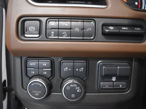 Used 2021 Chevrolet Tahoe High Country AWD/4WD image 20