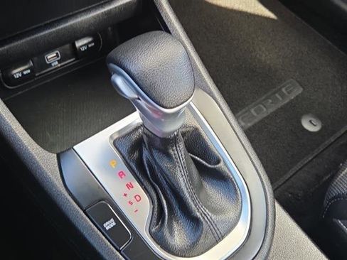 Used 2023 Kia Forte LXS w/ LXS Technology Package image 23