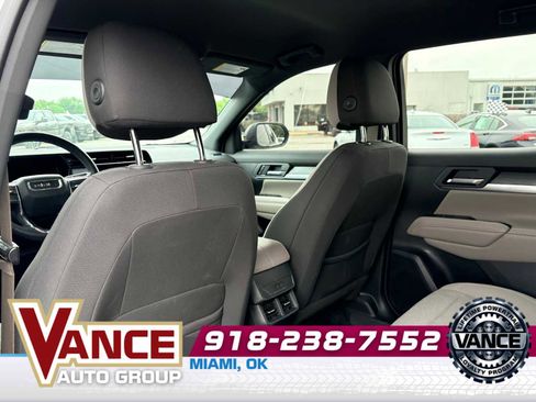 Used 2025 GMC Terrain Elevation w/ Black Edition AWD/4WD image 15