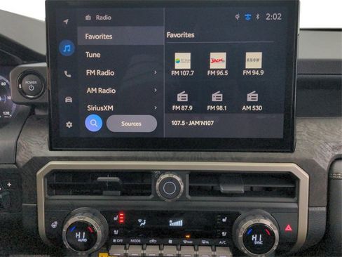 Used 2025 Toyota Tacoma Limited image 34