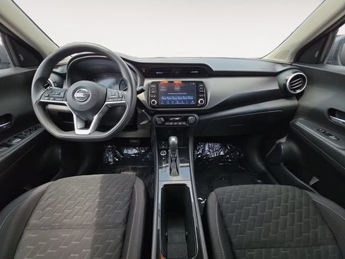 Used 2021 Nissan Kicks SV FWD image 10