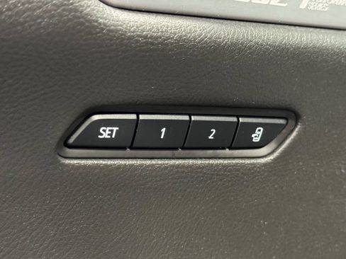 Used 2023 Cadillac XT6 Sport image 14