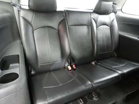 Used 2007 GMC Acadia SLT w/ Trailering Package image 14