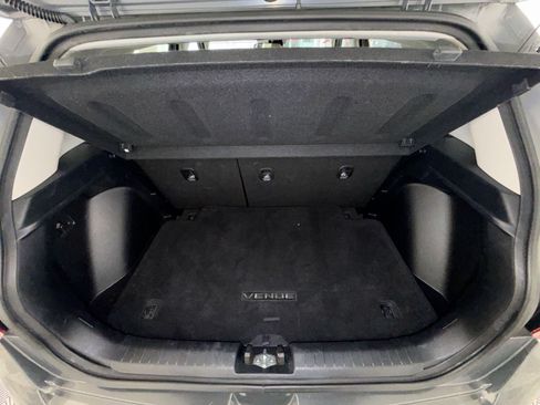 Used 2023 Hyundai Venue SEL FWD image 25