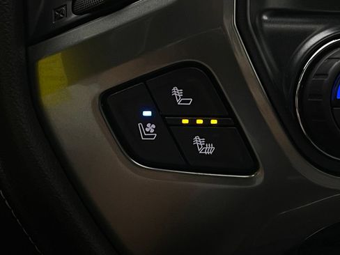 Used 2018 Chevrolet Silverado 1500 LTZ Z71 w/ Redline Edition AWD/4WD image 6