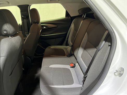 Used 2023 Chevrolet TrailBlazer LT w/ Convenience Package image 16