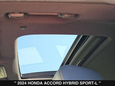 Used 2024 Honda Accord Sport image 38