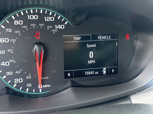 Used 2022 Chevrolet Trax LT w/ LT Convenience Package AWD/4WD image 22