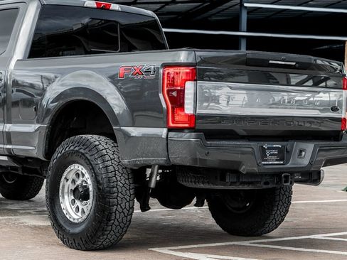 Used 2018 Ford F250 Platinum w/ Platinum Ultimate Package image 12