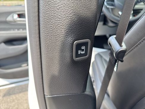 New 2026 Chrysler Voyager LX image 19