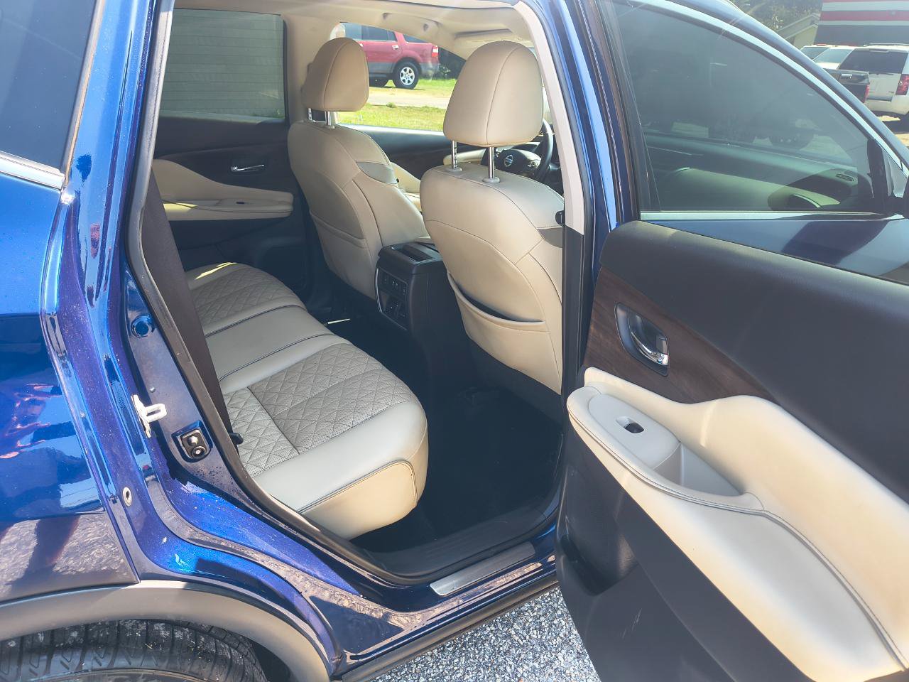 Used 2020 Nissan Murano Platinum w/ Cargo Package FWD image 11