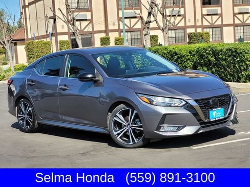 Used 2022 Nissan Sentra SR w/ Lighting Package image 2