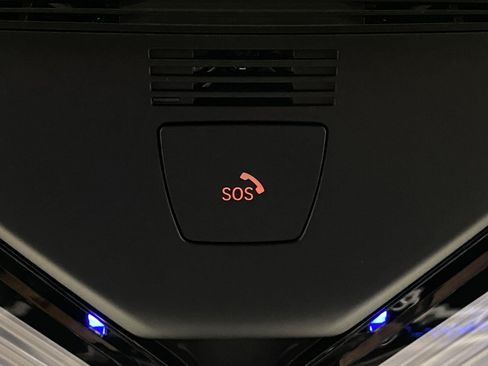 Certified 2026 BMW X7 M60i AWD/4WD image 30