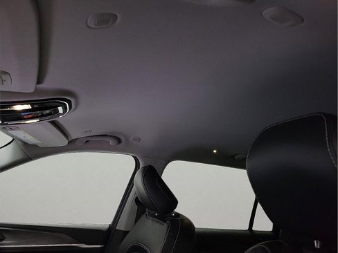 Used 2023 Jeep Grand Cherokee L Limited image 11