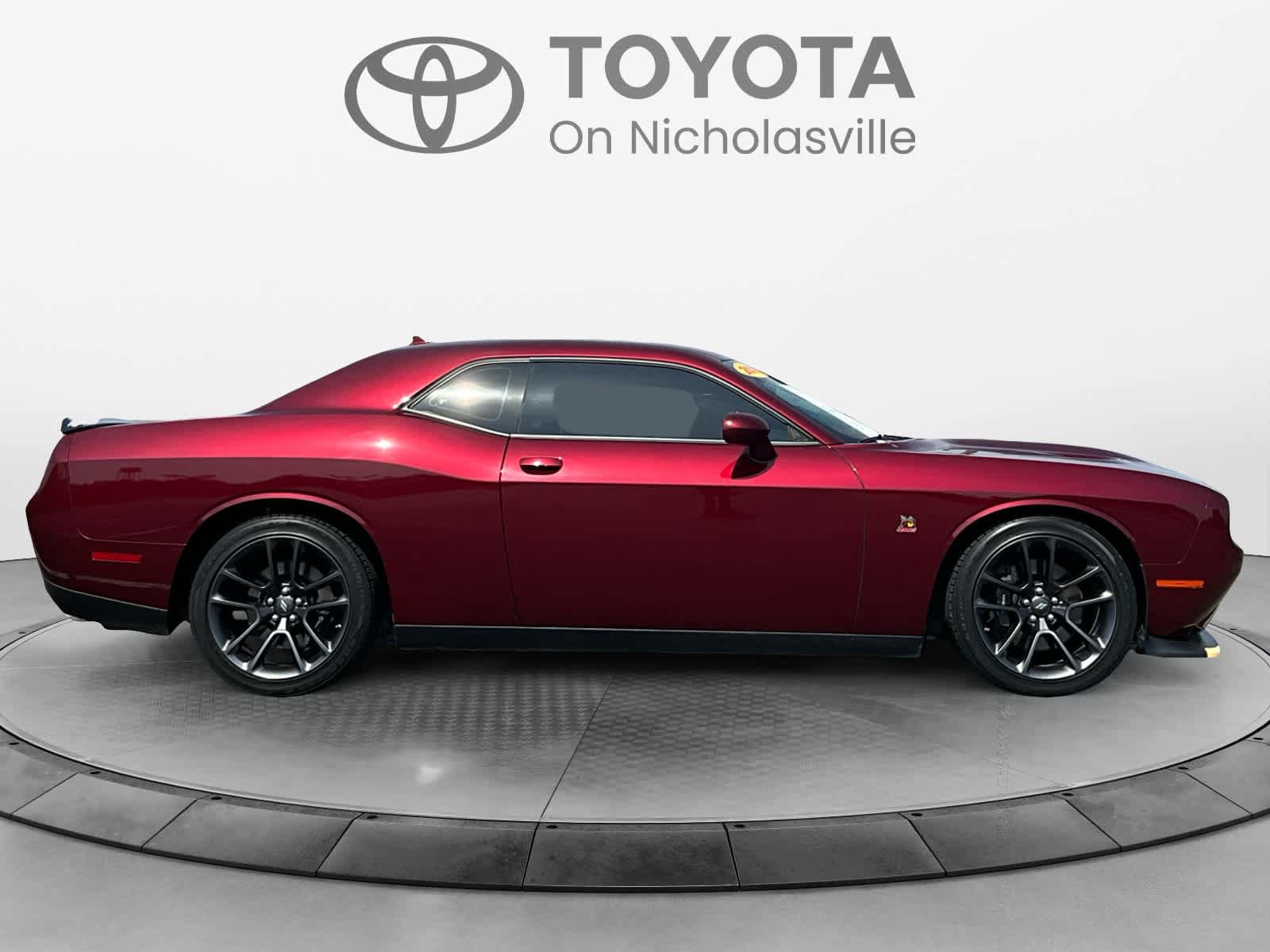Used 2023 Dodge Challenger R/T Scat Pack RWD image 6