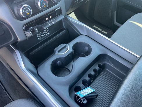 Used 2024 RAM 3500 Big Horn image 33