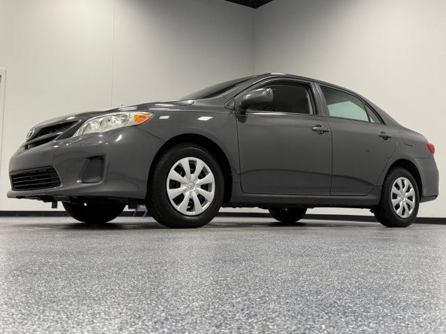 Used 2013 Toyota Corolla L FWD image 4