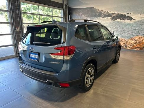 Used 2021 Subaru Forester Premium AWD/4WD image 40