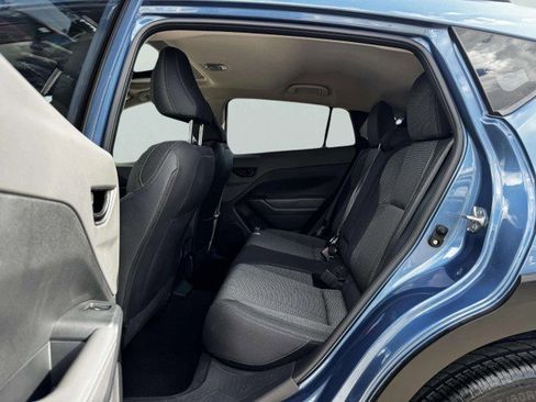 Used 2024 Subaru Crosstrek 2.0i Premium image 34