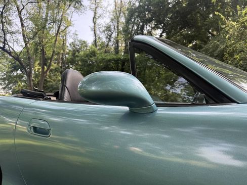 Used 2001 MAZDA MX-5 Miata RWD image 46