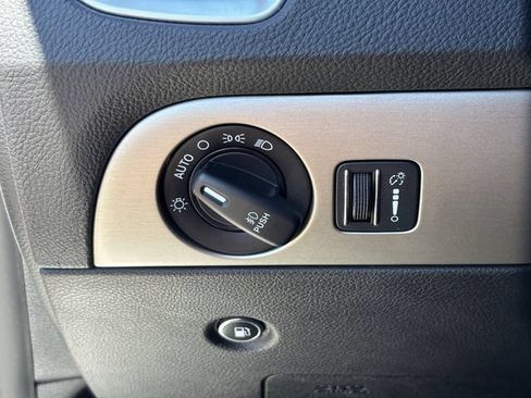 Used 2019 Dodge Durango SXT RWD image 32