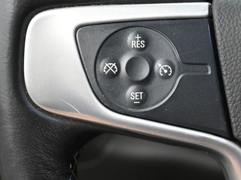 Used 2018 GMC Sierra 1500 SLT w/ SLT Premium Package image 16