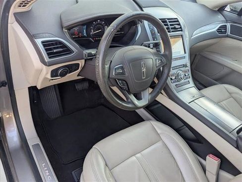 Used 2019 Lincoln MKZ Reserve image 3