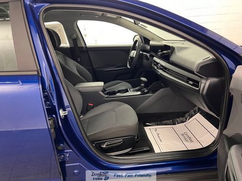 Used 2025 Kia K4 FWD image 35