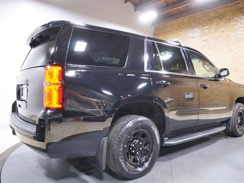 Used 2019 Chevrolet Tahoe 4WD w/ Remote Keyless Entry Package image 9