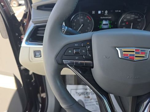 Used 2021 Cadillac XT6 Premium Luxury image 17