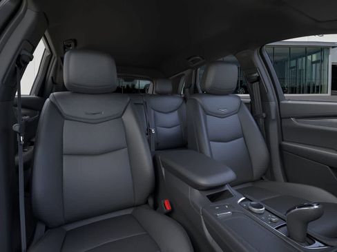 New 2026 Cadillac XT5 Luxury image 16